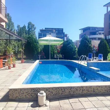 415 Хотел Слънчев бряг